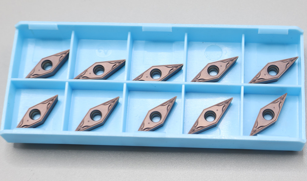 탄화탄소 회전 삽입자 롬브 35 ° 코팅 톱니 탄화탄소 삽입자 스테인에서 마무리 처리를 위해 VBMT110302
