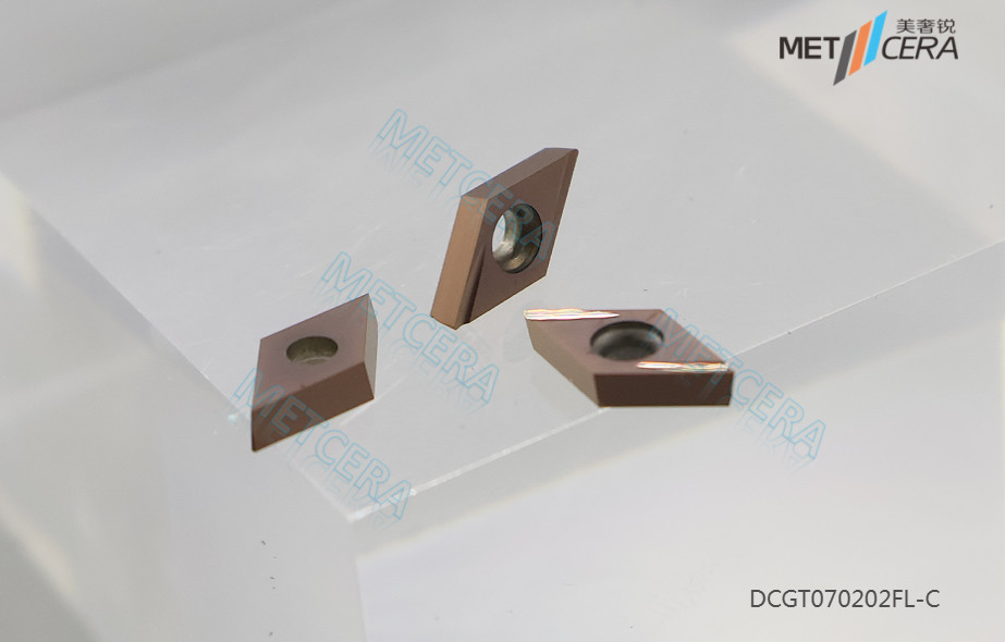 DCGT070202 CNC 탄화탄소 삽입 절단기 외부 회전 도구 탄화탄소 삽입기 철강 반 완성, 왼쪽 절단