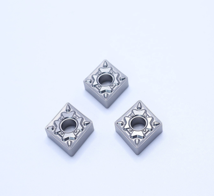 외부 회전 CNC 턴 머신 삽입 HRA92.5 강도 CNMG120408-FQ MF810 코팅되지 않은 탄화물 삽입 CNMG1204