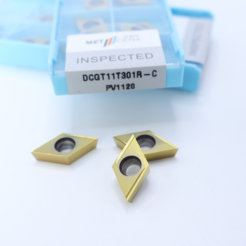 세르메트 CNC 회전 삽입자 DCGT07 DCGT11 C 끝 칩 브레이커 금속 재료 높은 마모 저항 장점