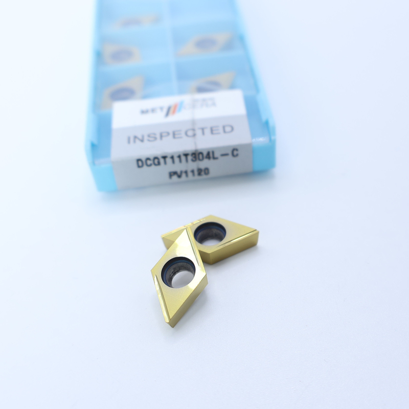 세르메트 CNC 회전 삽입자 DCGT07 DCGT11 C 끝 칩 브레이커 금속 재료 높은 마모 저항 장점